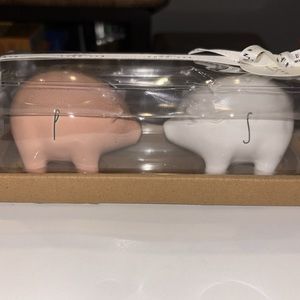 Rae Dunn Oink Salt & Pepper shakers